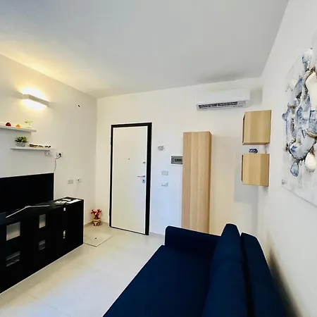 Frontemare Apartman *